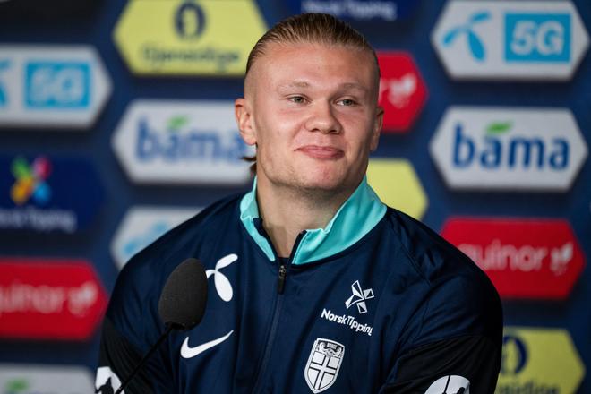 大连人队球迷热情依旧（大连人队拥趸热情不减）