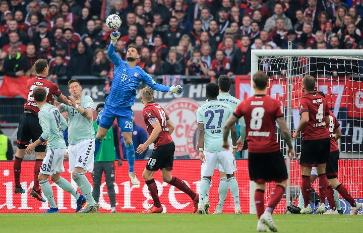 12月19日NBA看点：十二场比赛同日打，杨瀚森归队战国王（12月19日NBA焦点：12场同时开打，杨瀚森复出对阵国王）