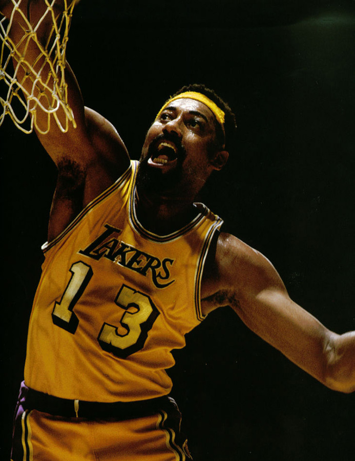 意媒：此前因流感缺阵的博尼尚未恢复训练，不确定能否踢意杯（意媒：博尼流感后仍未复训，出战意杯成疑）