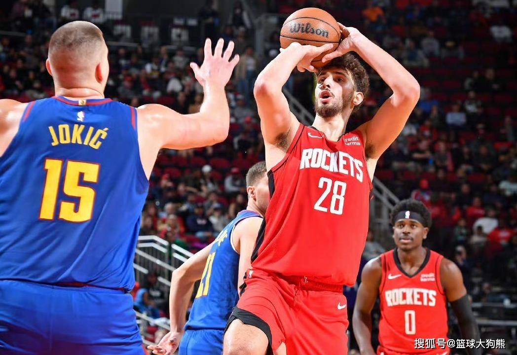 2025／26赛季英超：赛季重创！利物浦官方确认伊萨克成功手术（2025／26英超重挫：利物浦官宣伊萨克手术顺利，赛季前景受重创）