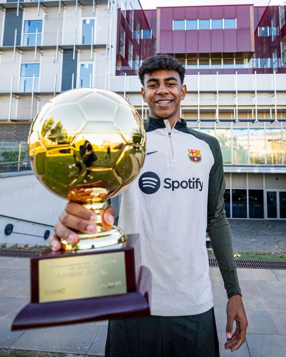 官方：西班牙人足球俱乐部CEO访问济南足球学院（官方消息：西班牙人俱乐部首席执行官到访济南足球学院）