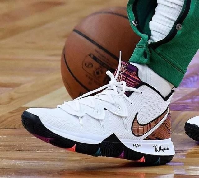 新赛季来了！CBA揭幕战大名单：张宁、迪亚洛、孙铭徽在列（CBA新季打响，揭幕战大名单出炉：张宁、迪亚洛、孙铭徽入选）