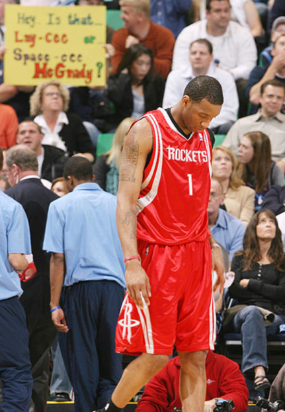 1平6负，自22-23赛季以来B费没首发的7场英超曼联未尝胜绩（自22-23赛季以来，B费未首发的7场英超，曼联0胜1平6负）