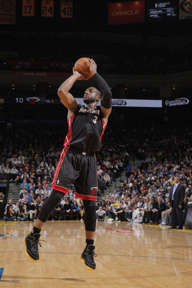 继伊尔马兹之后，奥斯梅恩是第二位欧冠戴帽的加拉塔萨雷球员（奥斯梅恩继伊尔马兹之后，成为加拉塔萨雷欧冠第二位上演帽子戏法的球员）