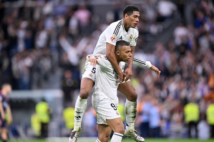 CBA：天津队主场险胜四川队（CBA：天津坐镇主场惊险击败四川队）