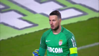 米体：索默犯了不少错，国米在寻找靠谱的一门（米兰体育报：索默失误偏多，国米正物色可靠一号门将）