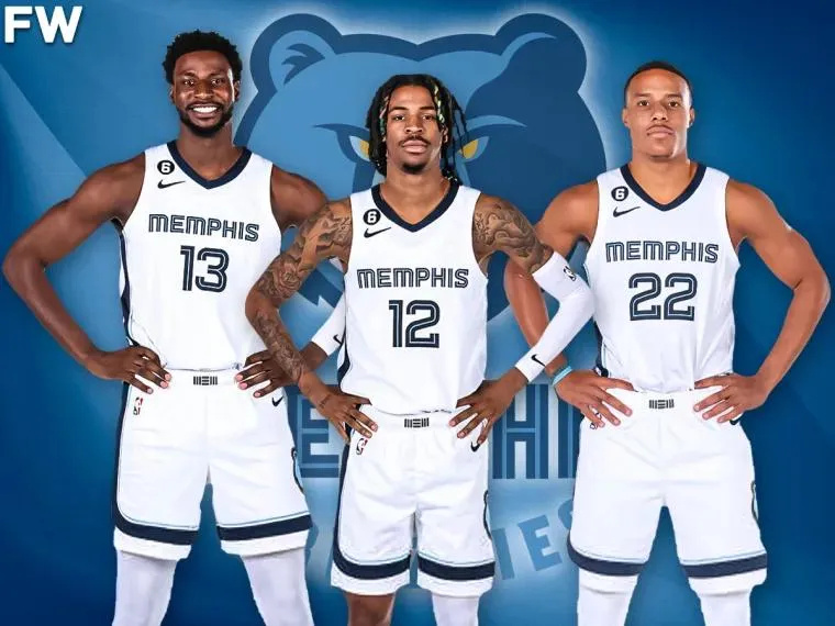 掘金约基奇三双末节爆发（掘金核心约基奇三双 末节强势接管比赛）