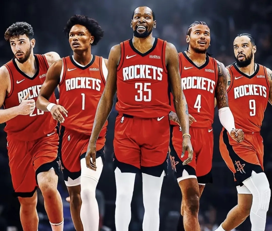 哈克斯替补惊艳表现，半场狂砍14分助球队扭转局势（哈克斯替补神勇，半场轰下14分扭转战局）