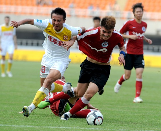 魔鬼主场，拜仁欧冠小组／联赛阶段主场37场不败（安联堡垒：拜仁欧冠小组赛与联赛主场37场不败）