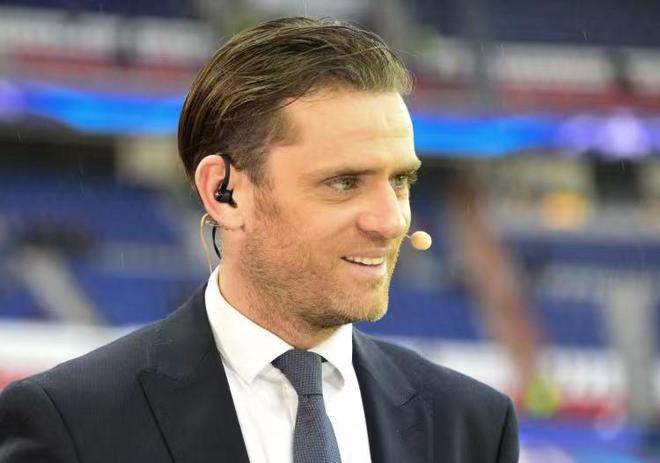 菲利克斯评队友最佳11人：自己上榜，C罗、亚马尔、B费在列（菲利克斯评选队友最佳11人：自己入选，C罗、亚马尔、B费皆在列）